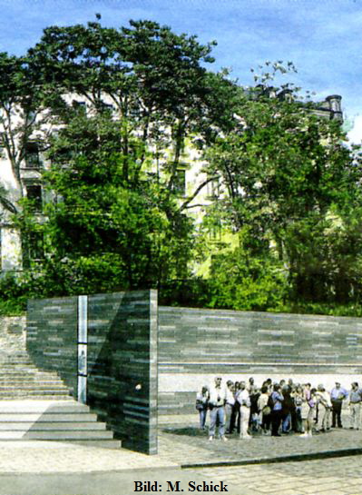 Mahnmal  WI nimmt Formen an 001